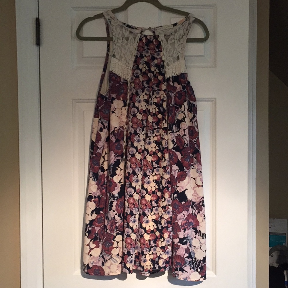 Cute summer dress floral and lace